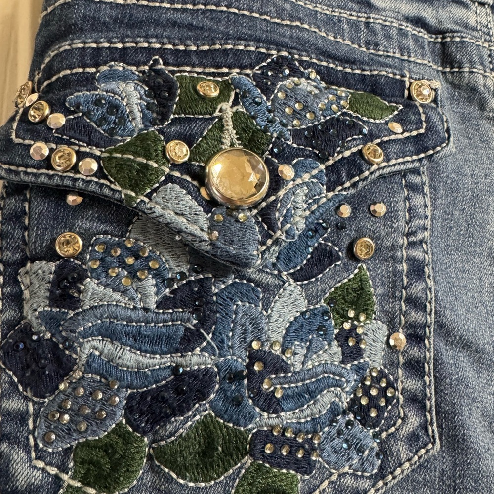 Women's Blue Jeans with Embellished Pockets